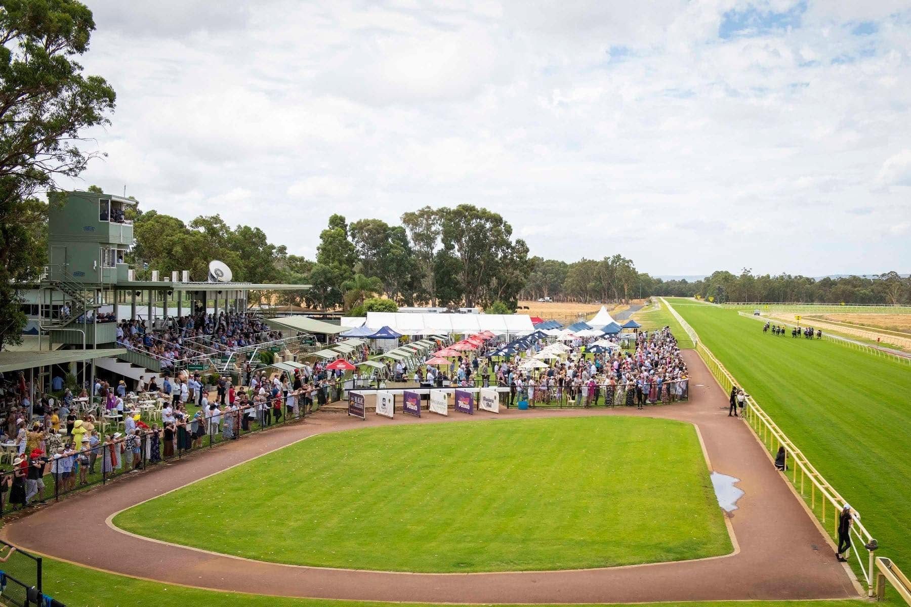Pinjarra Park on a feature race day